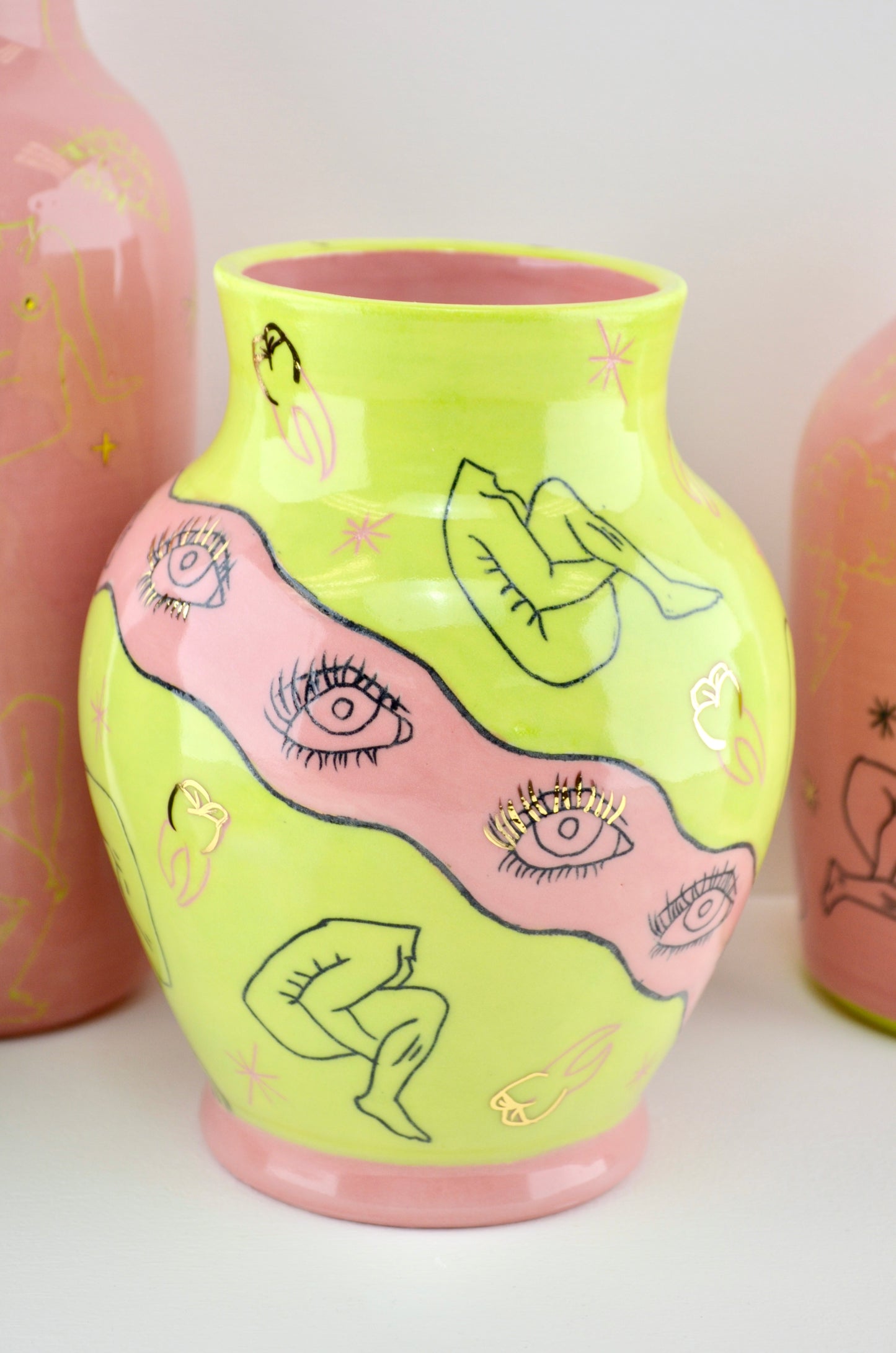 Ribbon and Eyes Vase